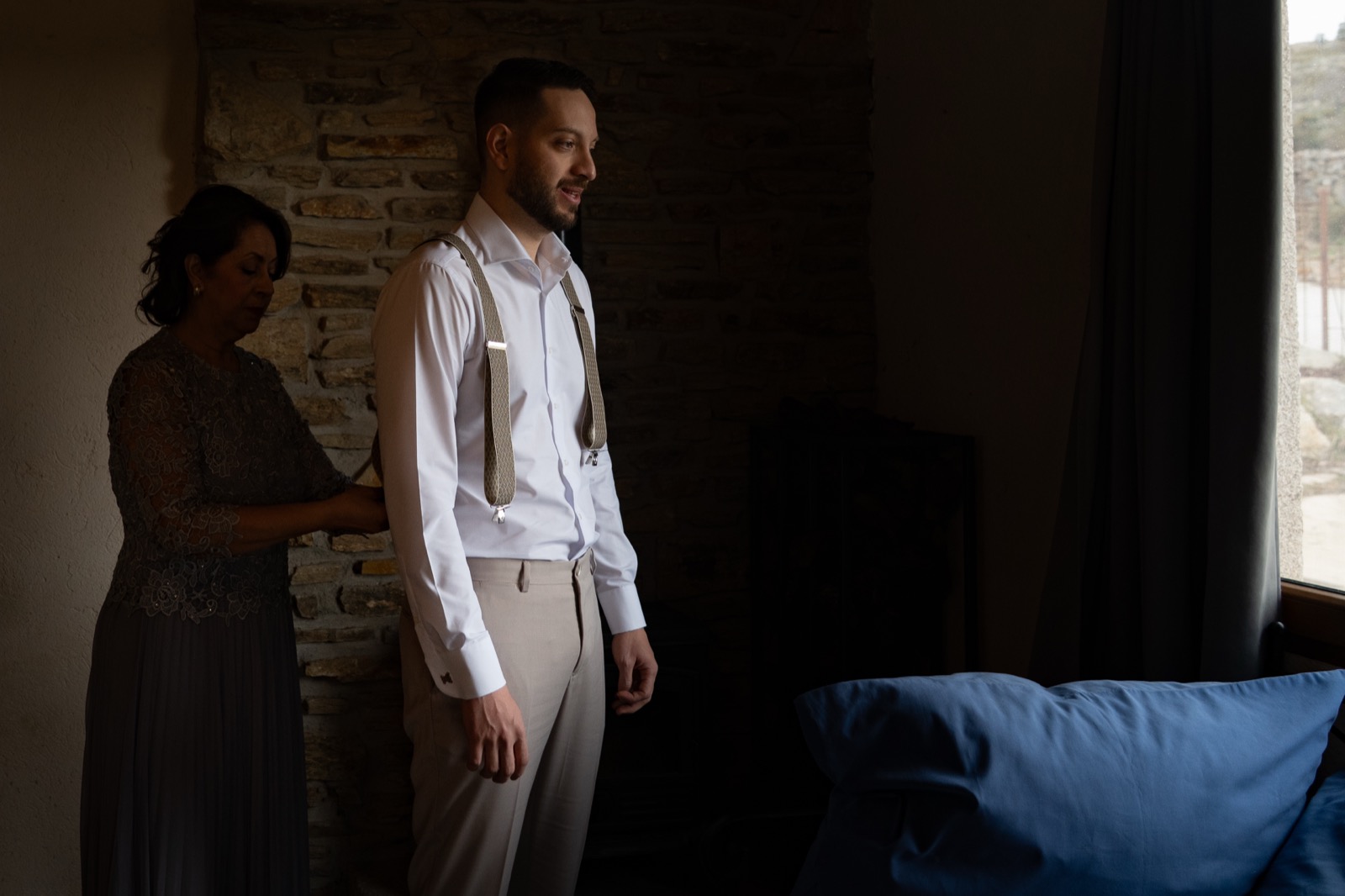 Pareja de novios en su boda