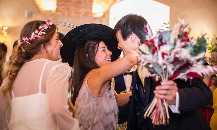 felicitación novios durante la boda