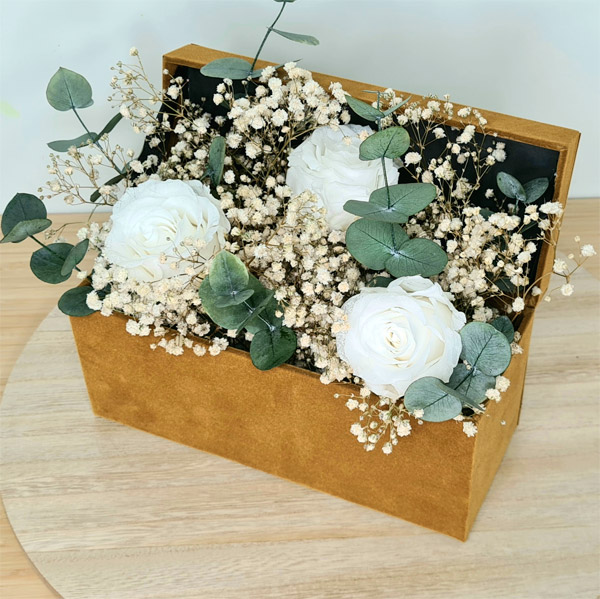 caja velvet centro de flores preservadas