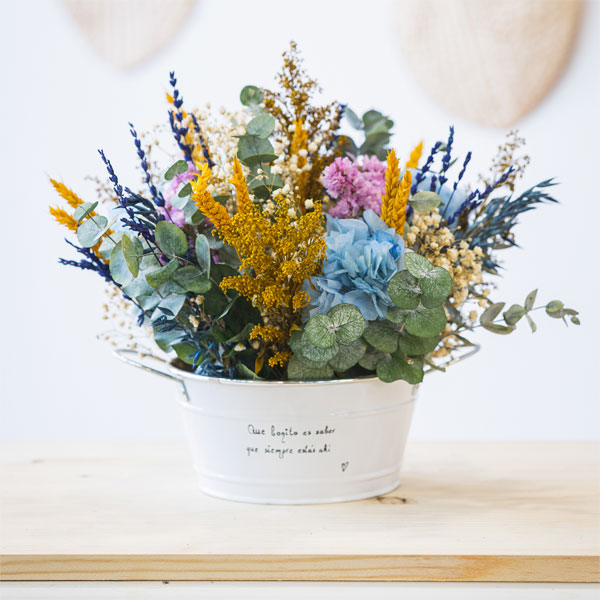 centro de flores damaris XL con flores y frase personalizada