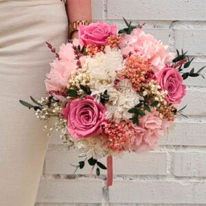 ramo de novia en tonos rosas