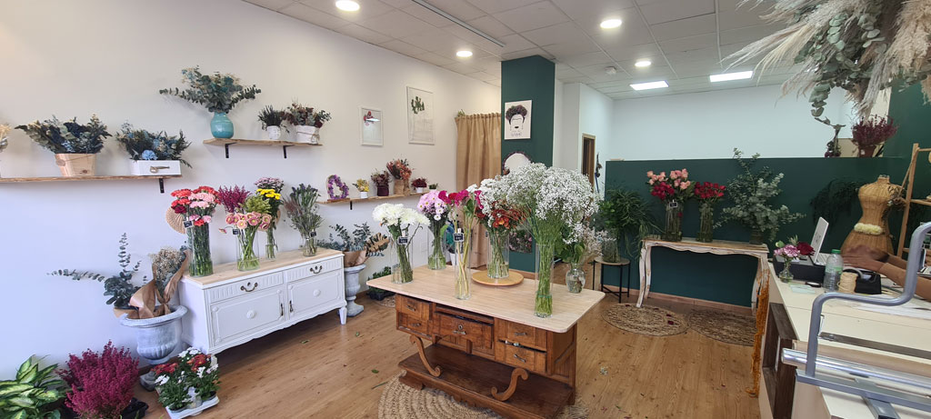 Interior floristería Ulilove en Coslada